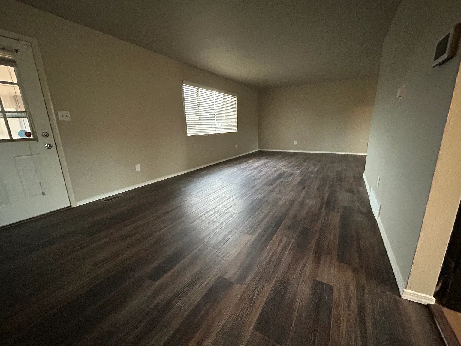 3 bed, 1800 sqft, $2,195 — Photo 4