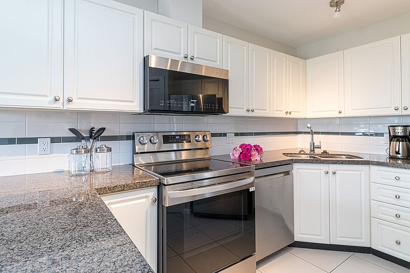 Victoria Apartment for rent - 2 Bedrooms — photo 6