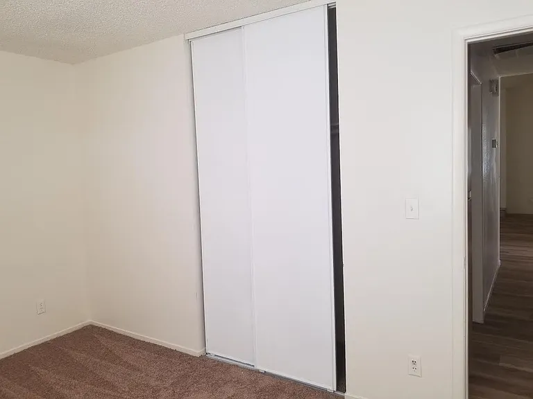 3309 N Miramar Dr — Photo 10