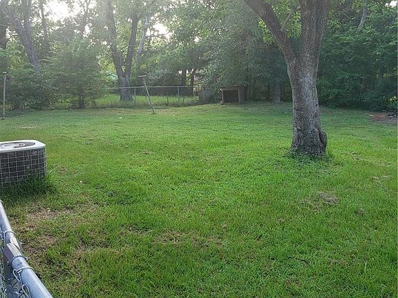 2nd image of 2101 Staunton Dr