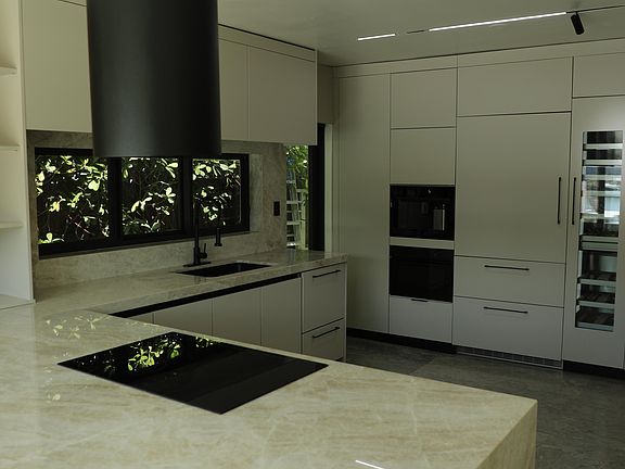 4th image of 7850 Hawthorne Ave #7850
