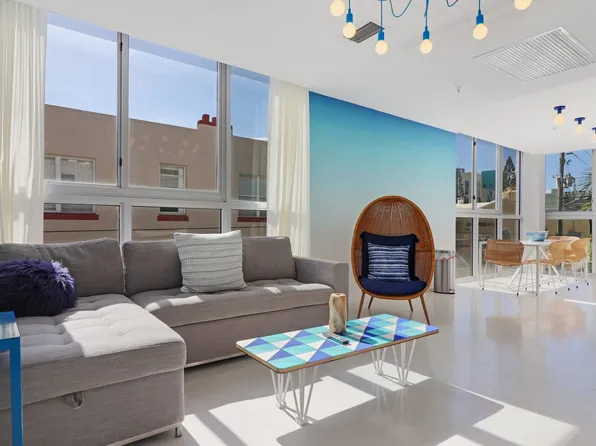 250 Collins Ave #Id1272096p, Miami Beach, FL 33139