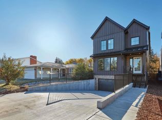 43 Westridge Rd NW, Edmonton, AB T5T 1B3