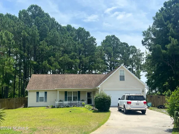 204 Cilmar Court, Hampstead, NC 28443