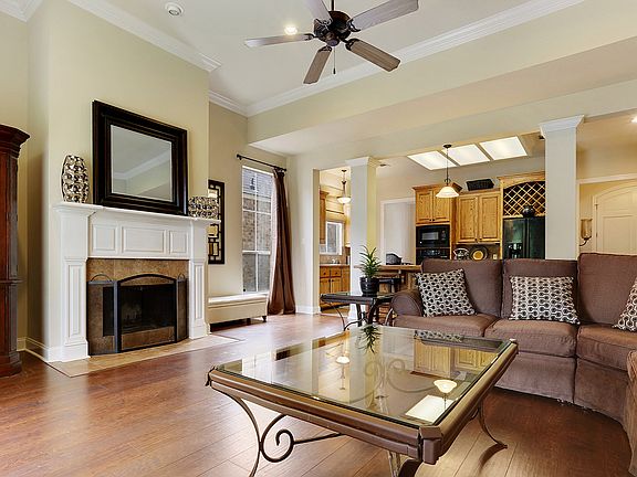 4th image of 2245 Aubinwood Dr