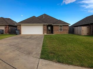 2308 SW Rolling Hills Pl, Lawton, OK 73505
