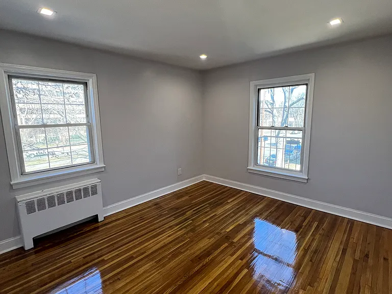 15 Branch Brook Pl #2M — Photo 3