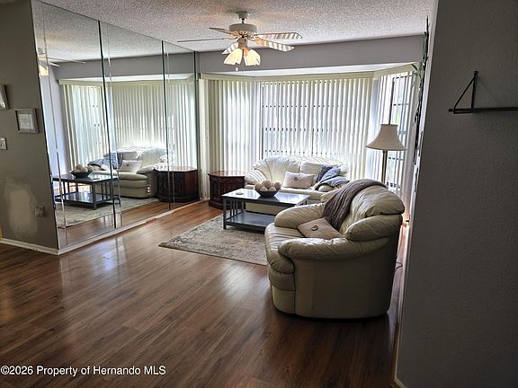 3rd image of 6764 Pearleaf Ct