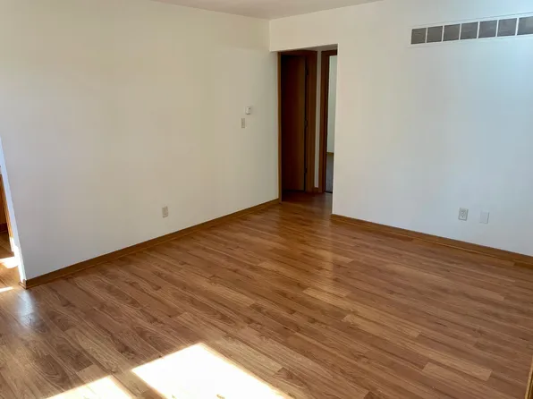 Morgan, 1808-1812 Morgan Dr #2, West Bend, WI 53090