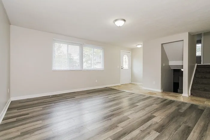 2961 Spruceway Dr — Photo 7