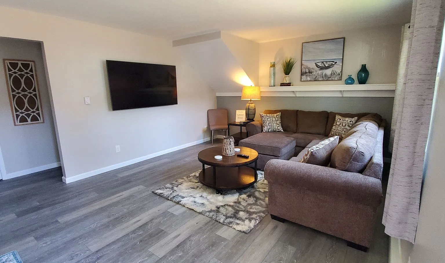 219 Maxwell Street — Photo 3