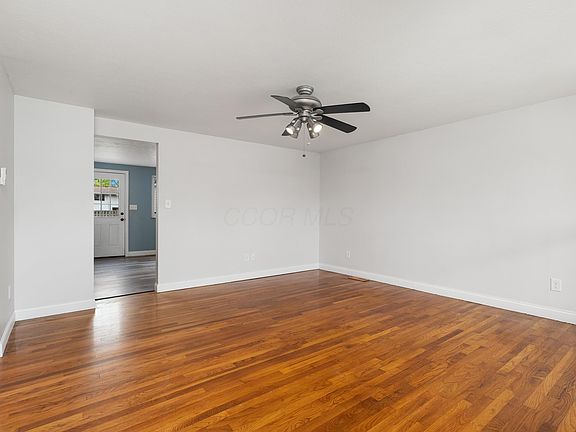3rd image of 1444 Archmere Sq S