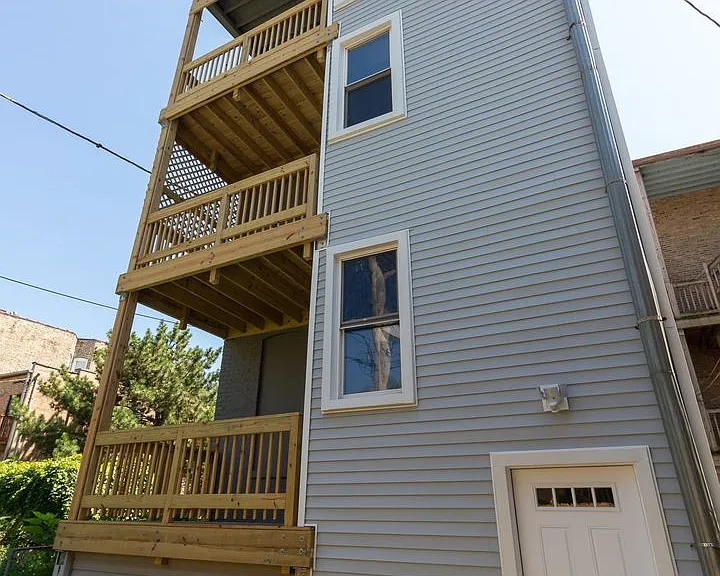 Pf-Arg, 2618 W Evergreen Llc — Photo 34