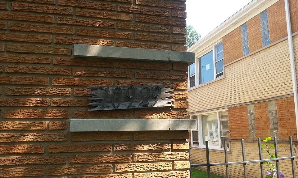 1st image of 10929 S Vernon Ave APT 2E