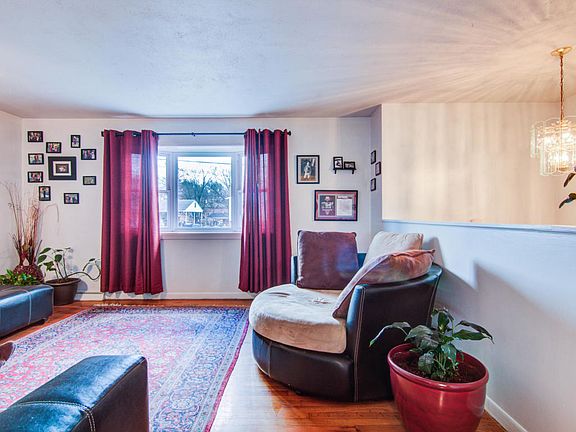 5th image of 28 Frances Dr NW