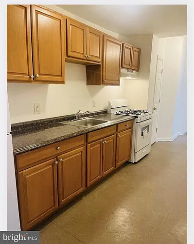 3162 Buena Vista Ter SE Photo 1