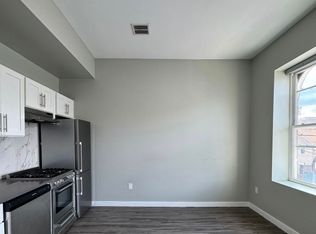 96 Clinton Ave #201A, Newark, NJ 07114