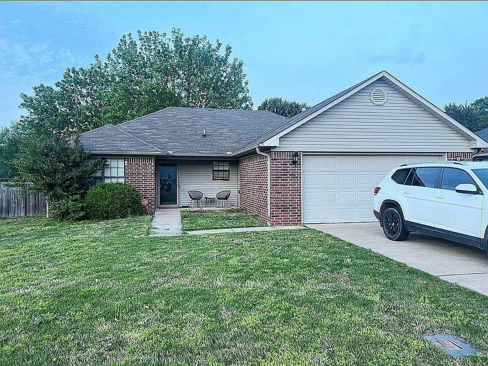 1st image of 350 Indian Hills Dr