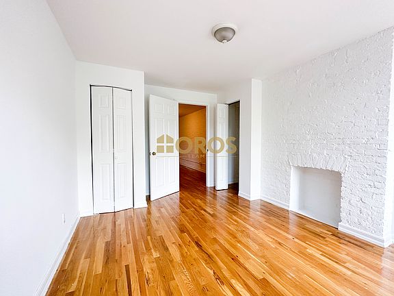 2nd image of 337 E 10th St APT 4E