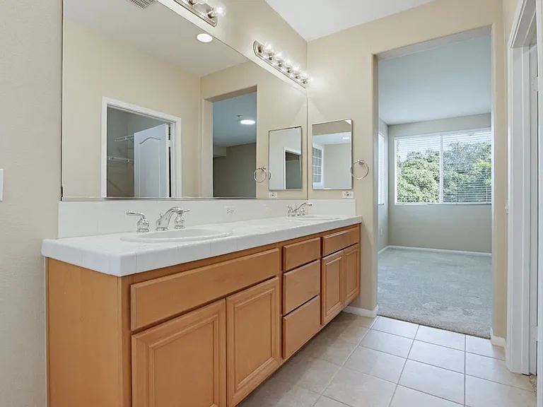 823 Kalpati Cir #201 — Photo 43