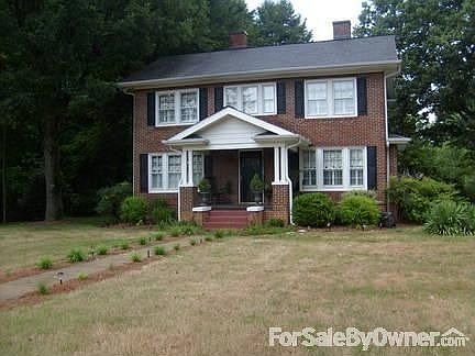 Front walk / Circle drive view