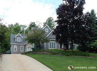 194 Somerset Dr, Hinckley, OH 44233