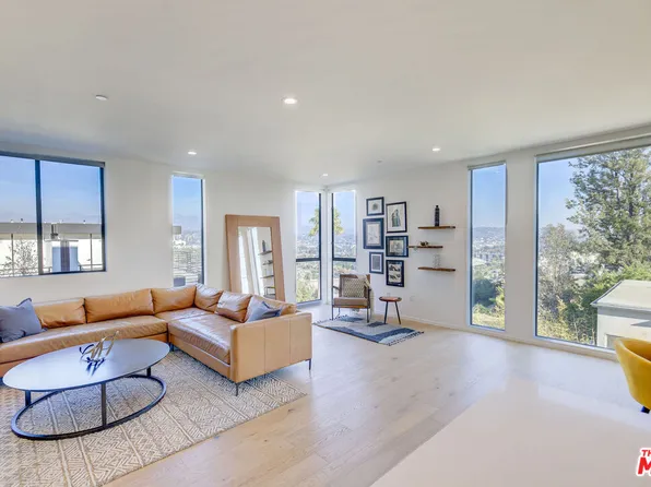 2902 Hemingway Dr, Los Angeles, CA 90039