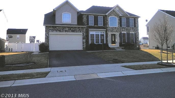 1st image of 632 Brookfield Dr