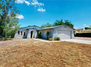 14711 Quinnault Rd, Apple Valley, CA 92307