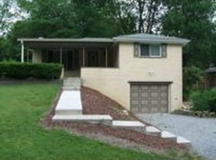 393 Wendel Rd, Irwin, PA 15642