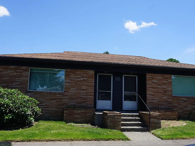 4020 SE Pardee St — Photo 2