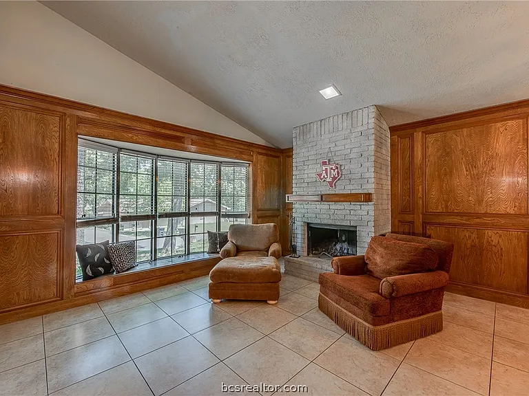1405 Magnolia Dr — Photo 9
