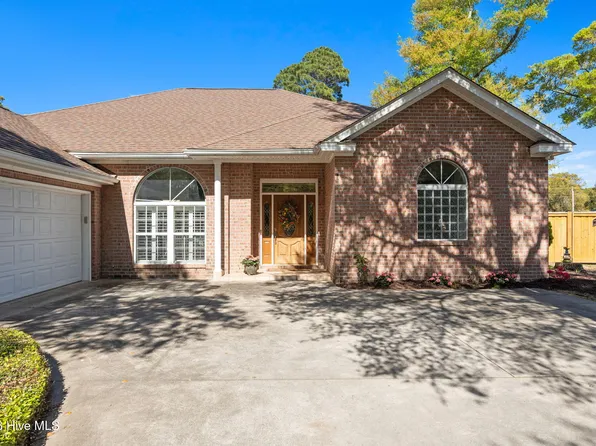 1872 Oak Harbour Drive SW, Ocean Isle Beach, NC 28469