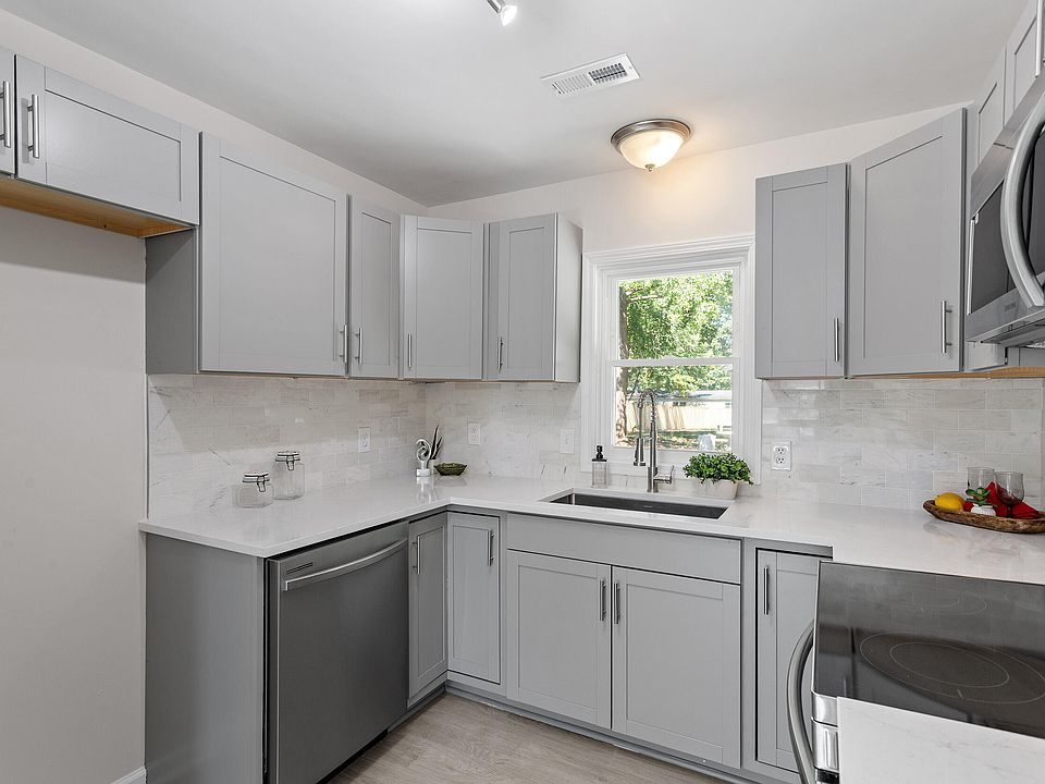 5033 Sunset Lake Rd, Apex, NC 27539 | Zillow