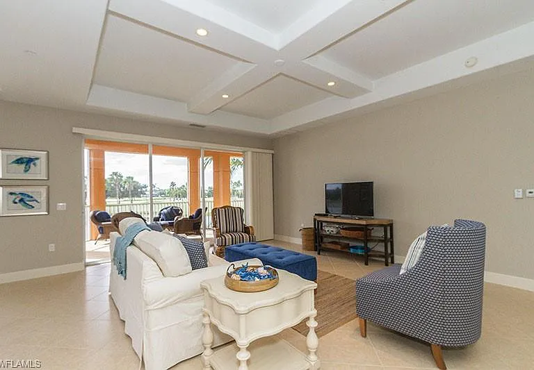 538 Avellino Isles Cir #9201 — Photo 2