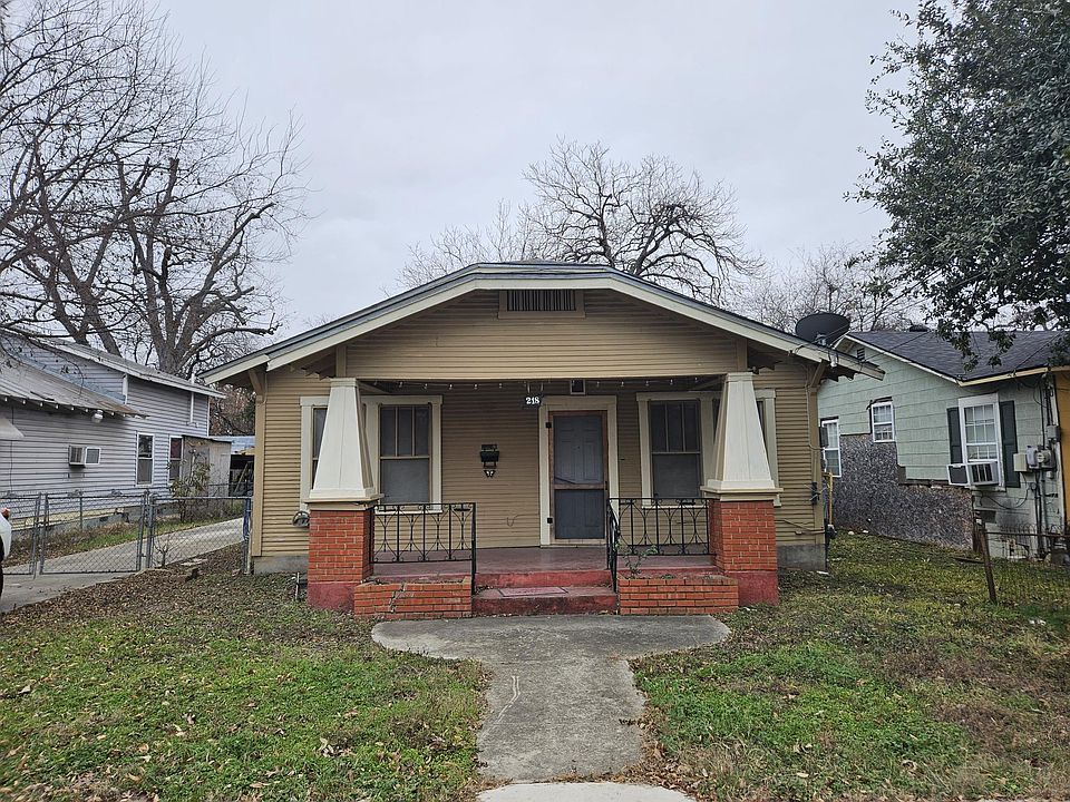 1st image of 218 Glenwood Ct