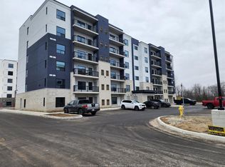 3320 Stella Cres #312, Windsor, ON N8T 3R8
