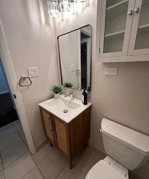 6213 Fairwood Ave — Photo 48