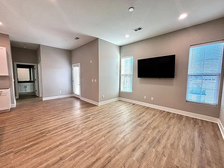 5808 Nall Ave — Photo 28