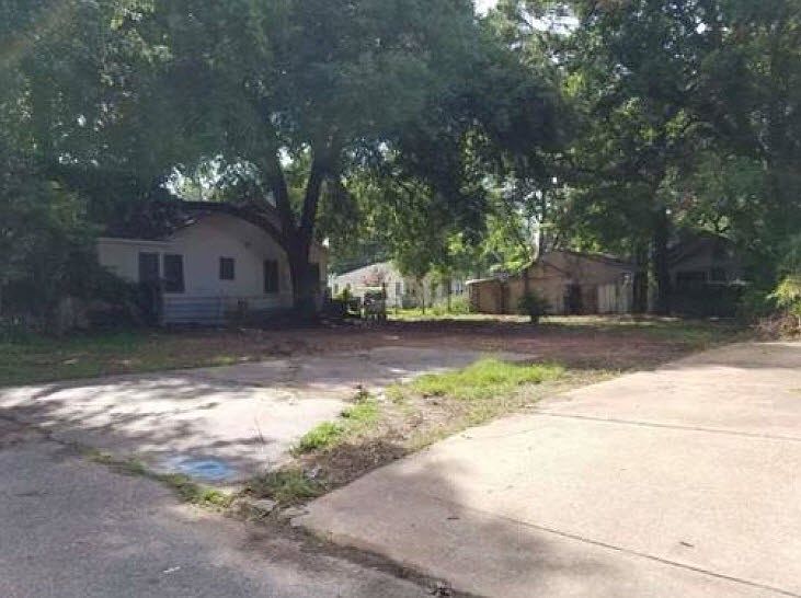 1st image of 2430 Paris St