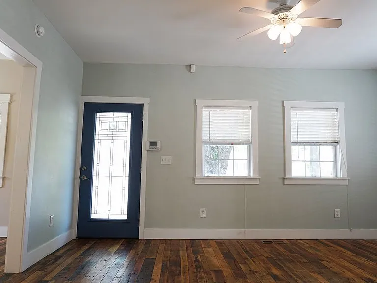 504 Brunswick St — Photo 10