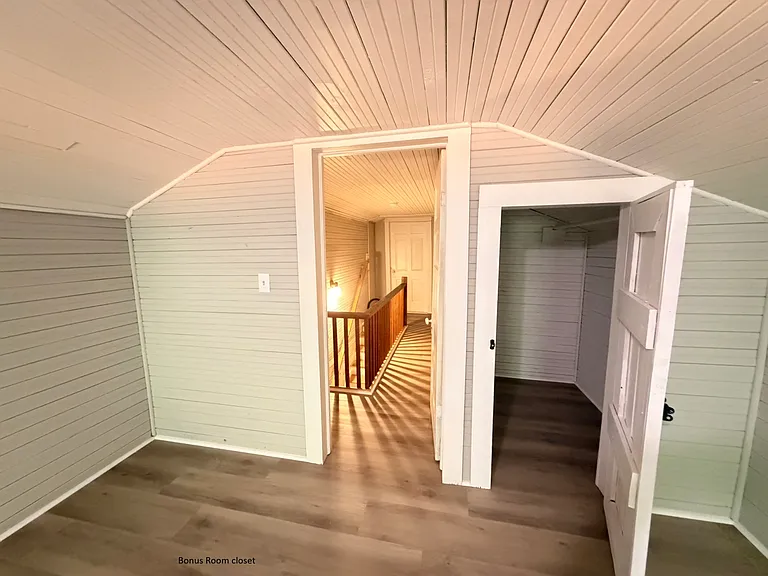 312 N Sumner St — Photo 15