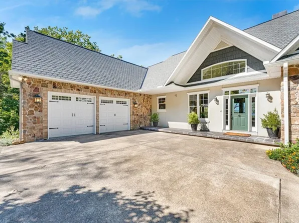 1007 S Bayshore Dr, Eureka Springs, AR 72631