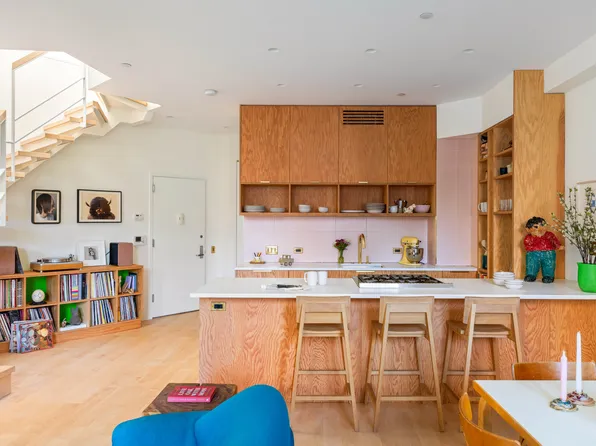 130 Jane Street 5/6F image 3 of 21