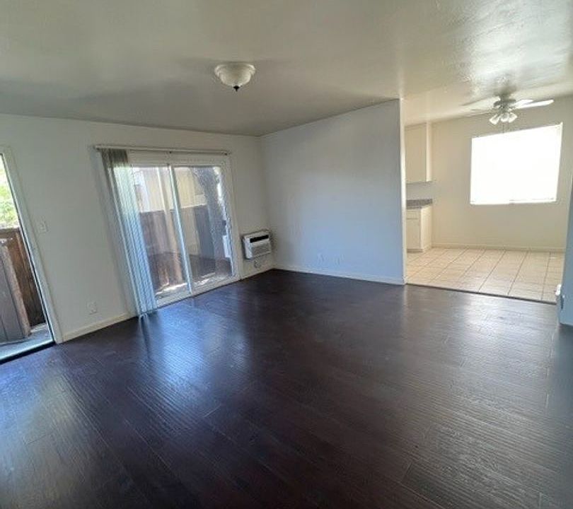 1st image of 991-997 Ravenscourt Ave #995-04