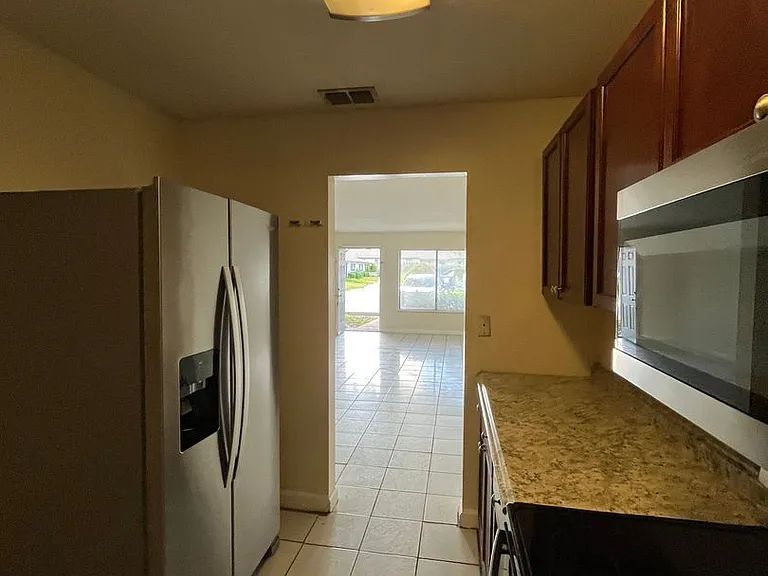 605 Northlake Blvd #48 — Photo 5