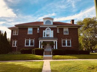 5745 N Newcastle Ave, Chicago, IL 60631