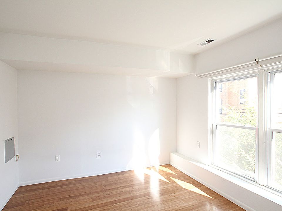2nd image of 445 Fairmount Ave