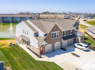 53 Old Pond Rd, Springboro, OH 45066