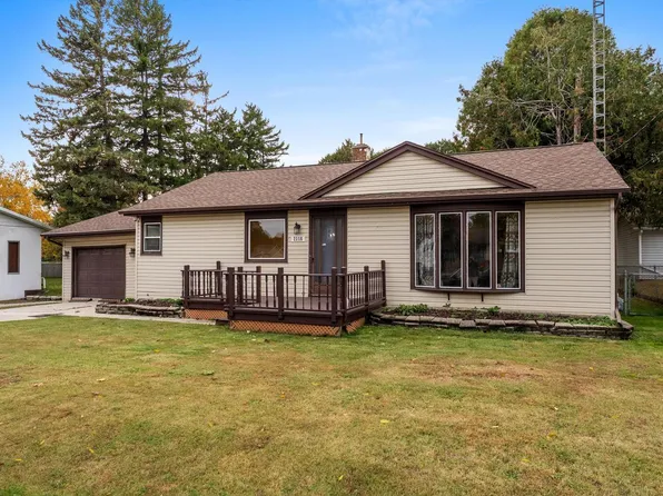 2118 South 14th STREET, Manitowoc, WI 54220